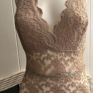 Elegant Lace Bodysuit in Tan
